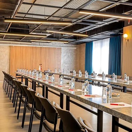 Hotell First Joy 4*
