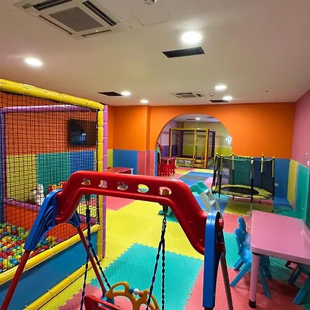 First Joy Szálloda 4*