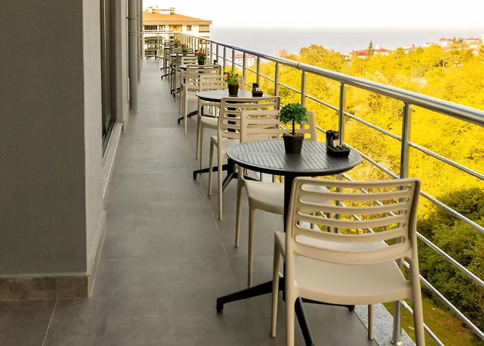 First Joy Szálloda 4*