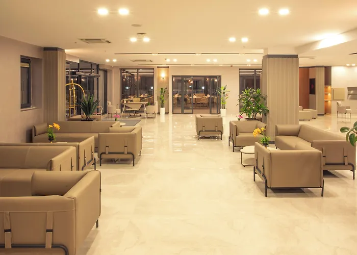 First Joy Szálloda 4*